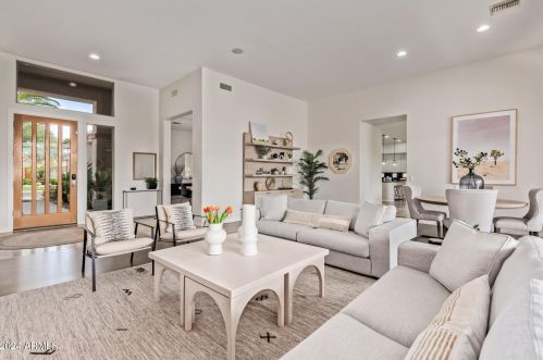 1642 Lynx Way, Chandler AZ 85249-3011 exterior