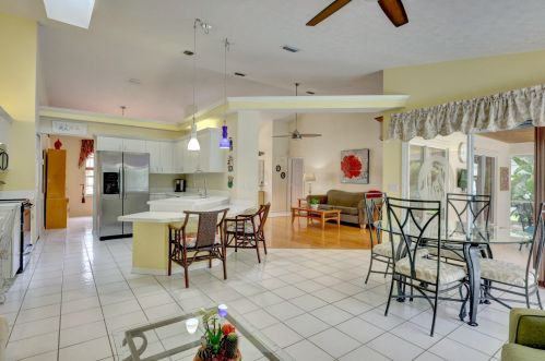 2710 Ann Arbor Rd, Fort Pierce, FL 34953-6911