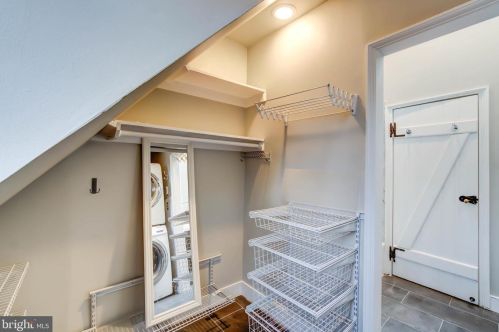 527 Wilkes St, Alexandria VA  22314-3723 exterior