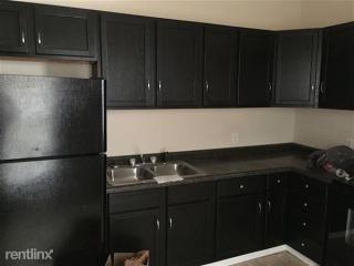 1605 English Ave, Indianapolis IN  46201-3911 exterior