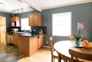 1118 118th Ave, Portland OR  97220-2127 exterior