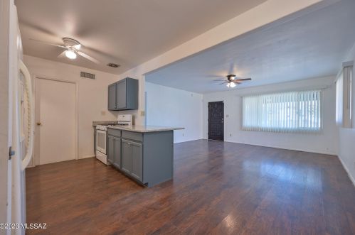 5002 1 St, Tucson AZ 85711-1507 exterior