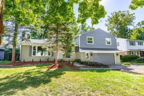 1019 Glenhurst Dr, Bham MI  48009-2936 exterior