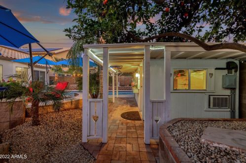 5361 Linda Ln, Chandler AZ 85226-1644 exterior