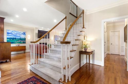 5472 Coburn Ct, Atlanta, GA 30338-3035