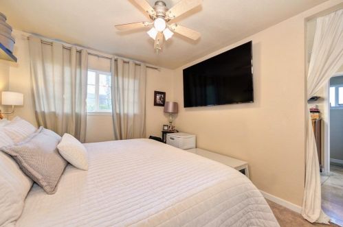 914 Mormon St, Folsom CA 95630-2611 exterior