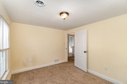 309 Walnut St, Hanover PA  17331-2537 exterior