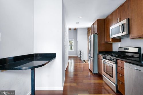 1234 Carrollsburg Pl, Washington DC 20024-4144 exterior