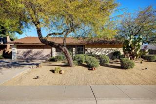 2530 Cinnabar Ave, Phoenix AZ  85028-4324 exterior