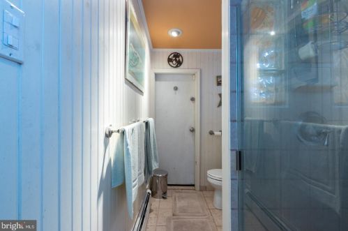 829 Catharine St, Philadelphia PA 19147-2716 exterior