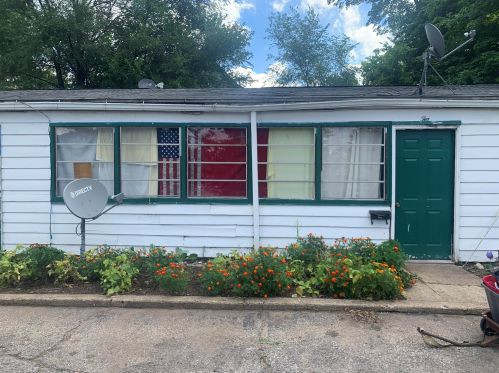 110 South, Cassopolis MI 49031 exterior