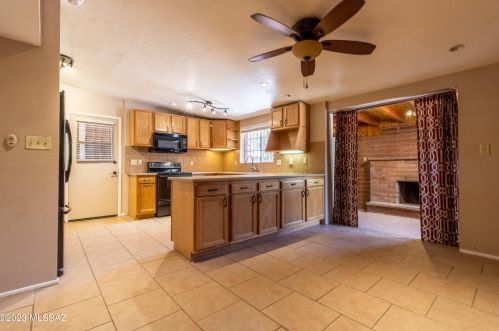 3556 Christmas Pl, Tucson AZ  85716-1230 exterior