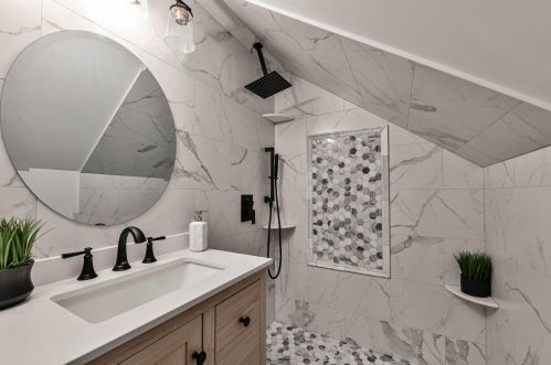 4235 92nd St, Milwaukee WI  53228-2133 exterior