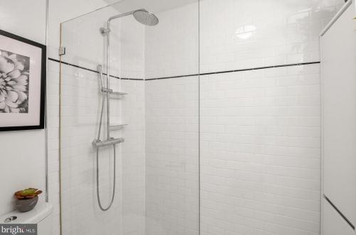 1521 Independence Ave, Washington DC 20003-1547 exterior