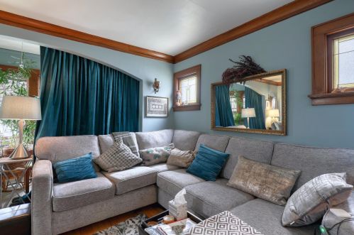 2209 69, Milwaukee WI 53213-1926 exterior