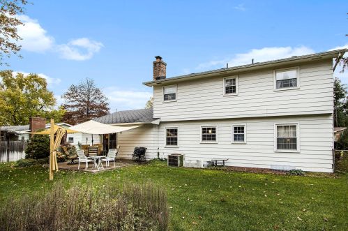 223 Barberry Ave, Kalamazoo MI 49002-6205 exterior