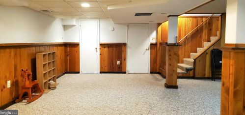 905 1st St, Rockville MD 20850-1444 exterior