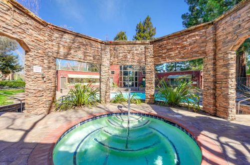 605 Teatree Ct, San Jose CA 95128-4722 exterior