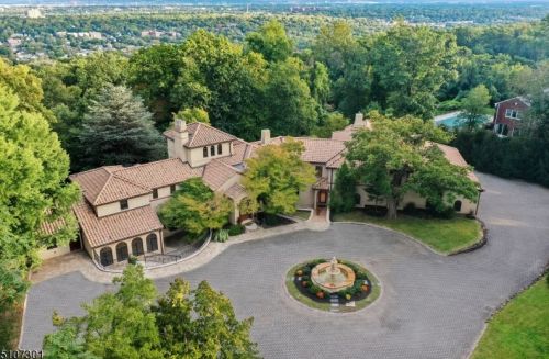 50 Rock Spring Rd, Town Center NJ  07052-3007 exterior