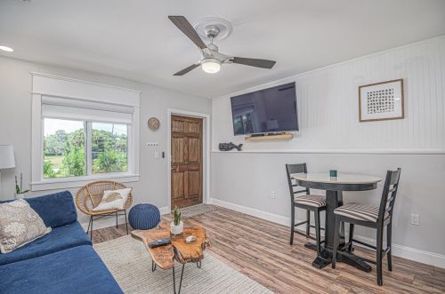 462 Granada St, Fort Pierce FL  34949-3226 exterior