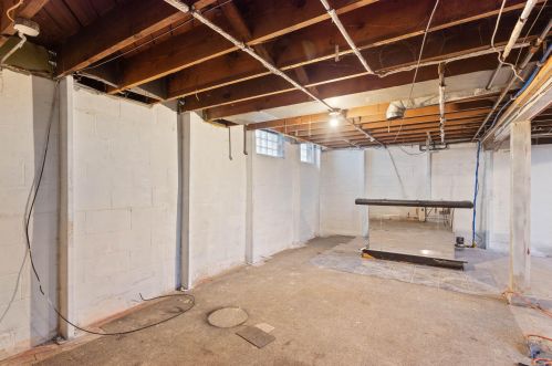 4282 28, Milwaukee WI 53215-2202 exterior