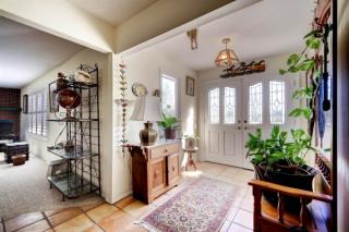 1249 Via Encinos Dr, Fallbrook CA  92028-8400 exterior