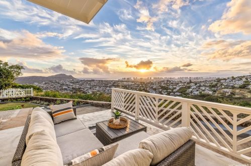 1634 Paula Dr, Honolulu HI  96816-4316 exterior