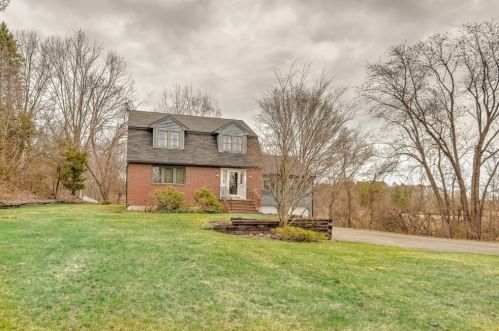 54 Essex Rd, Ipswich, MA 01938-2515