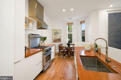 1329 10 St, Washington DC 20002-3718 exterior