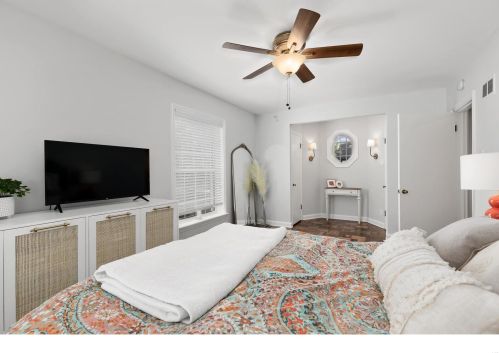 712 Francis Pl, Saint Louis MO 63105-2411 exterior