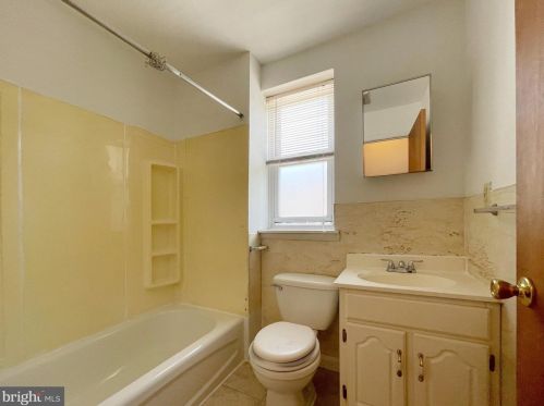 619 11th St, Philadelphia PA  19147-1901 exterior