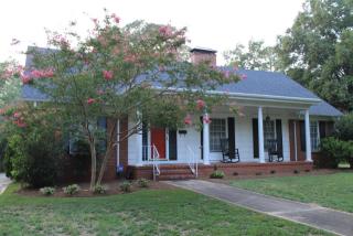 679 Hyde Park Dr, Concord, NC 28025-3165