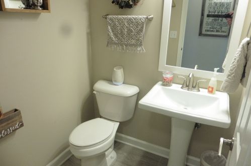 866 Crabapple Dr, Bull Valley IL exterior