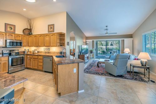 65872 Rocky Path Dr, Tucson AZ 85739-1624 exterior