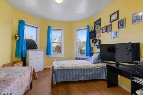 179 Burgess Pl, Passaic Park NJ 07055-3231 exterior