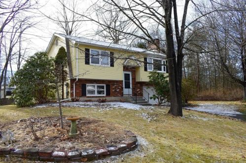 223 Carriage Ln, Torrington, CT 06790-4147