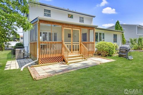 19 Grace Dr, Old Bridge NJ 08857-2553 exterior