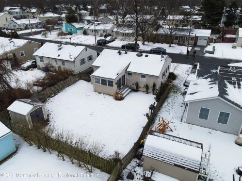 3225 Kickapoo Ave, Point Pleasant Beach NJ 08742-3429 exterior