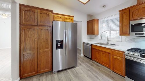 84 Seville, Tustin CA 92780-5958 exterior