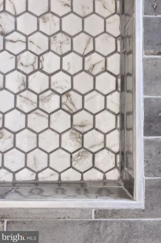 419 Pine St, Lancaster PA  17603-3311 exterior