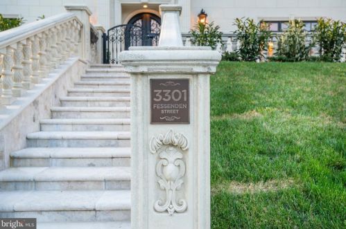 3301 Fessenden St, Washington DC  20008-2034 exterior