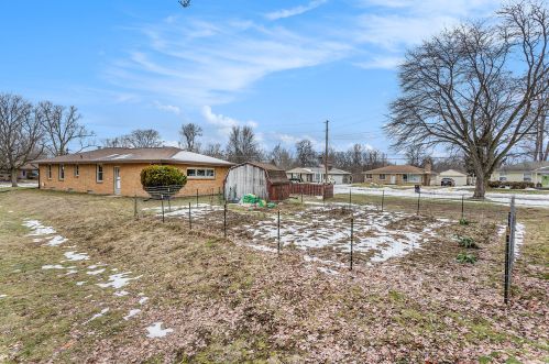 1408 Meadowlane Dr, Grand Rapids MI 49508-4655 exterior