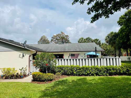 1317 Peppertree Trl, Fort Pierce, FL 34950-5275