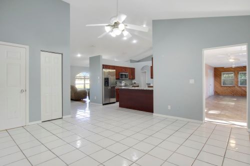 310 Rosewood Dr, Fort Pierce FL  34947-3424 exterior