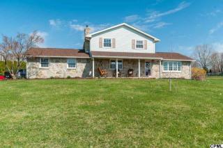 995 Clifton Heights Rd, Hummelstown, PA 17036-8931