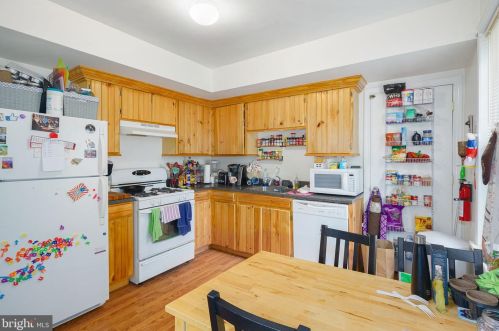 227 Graisbury Ave, Camden NJ 08106-2342 exterior