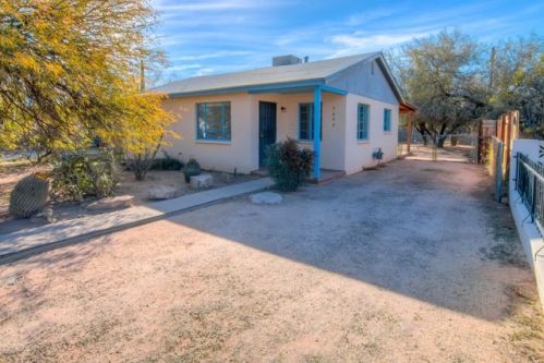 3002 20th St, Tucson, AZ 85716-5743