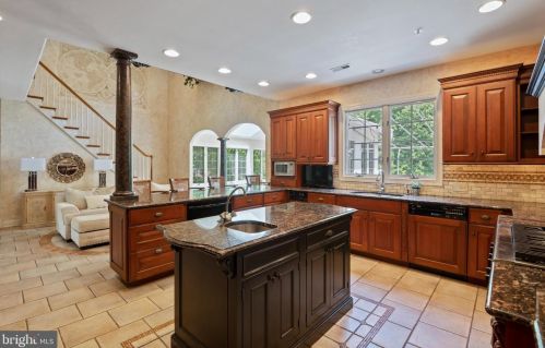 195 Carnoustie Way, Media PA 19063-1856 exterior