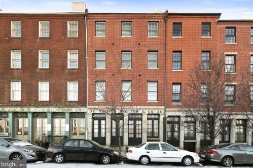 36 Front St, Philadelphia PA 19106-3019 exterior