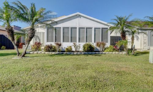 5136 Mirror Lk Blvd, Boynton Beach FL 33472-1211 exterior